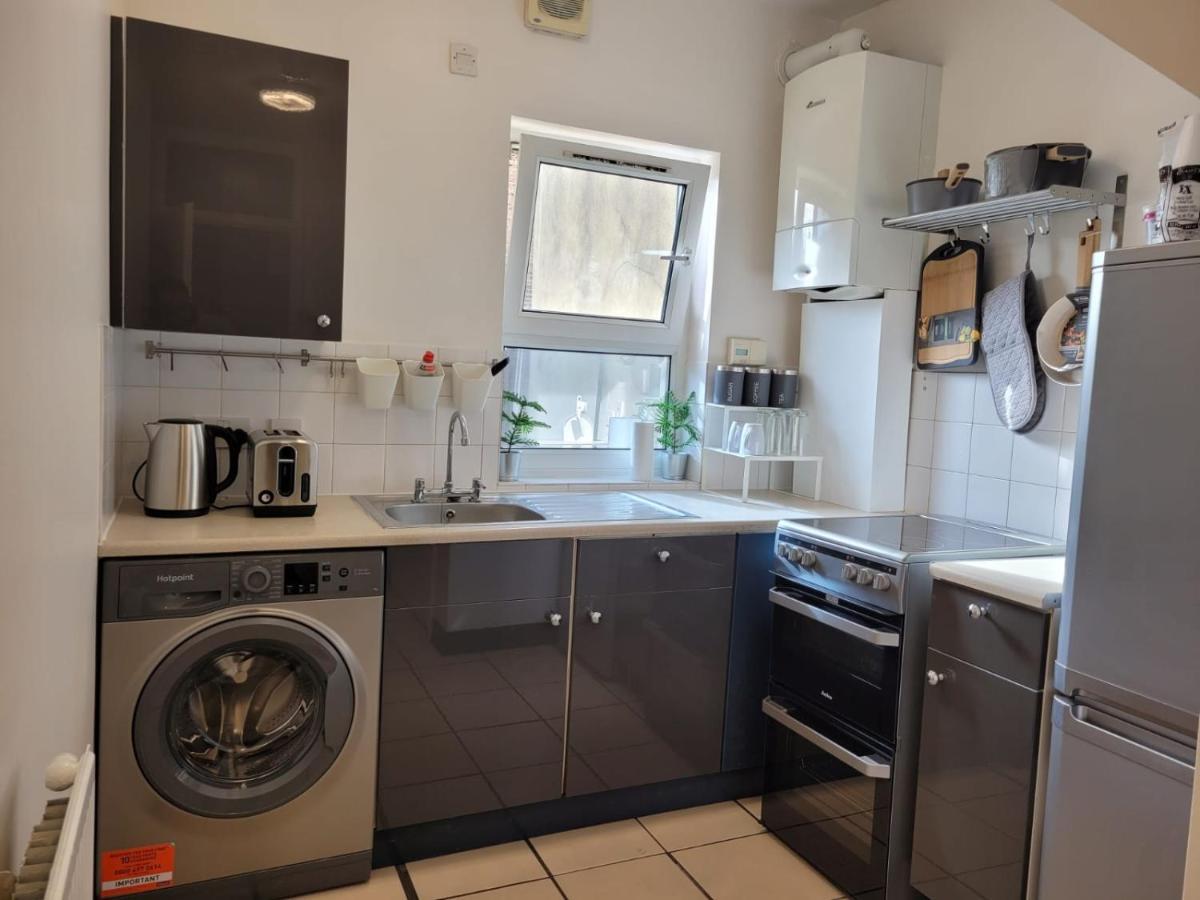 Stunning 1 Bedroom Apartment In לונדון מראה חיצוני תמונה